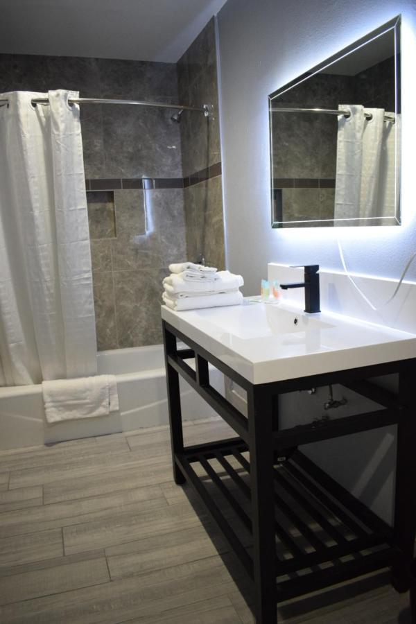 Willow Tree Inn & Suites 로스앤젤레스 외부 사진